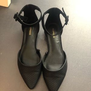 express black flat with ankle strap